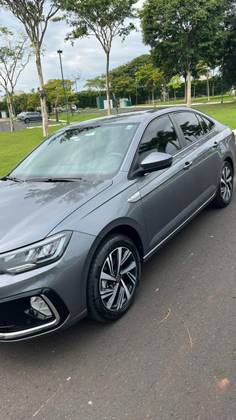 VOLKSWAGEN VIRTUS 1.0 200 TSI HIGHLINE AUTOMÁTICO